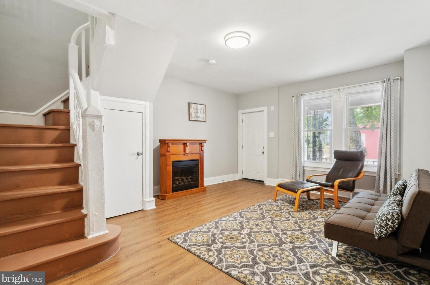 6013 Race St, Philadelphia PA  19139-2332 exterior