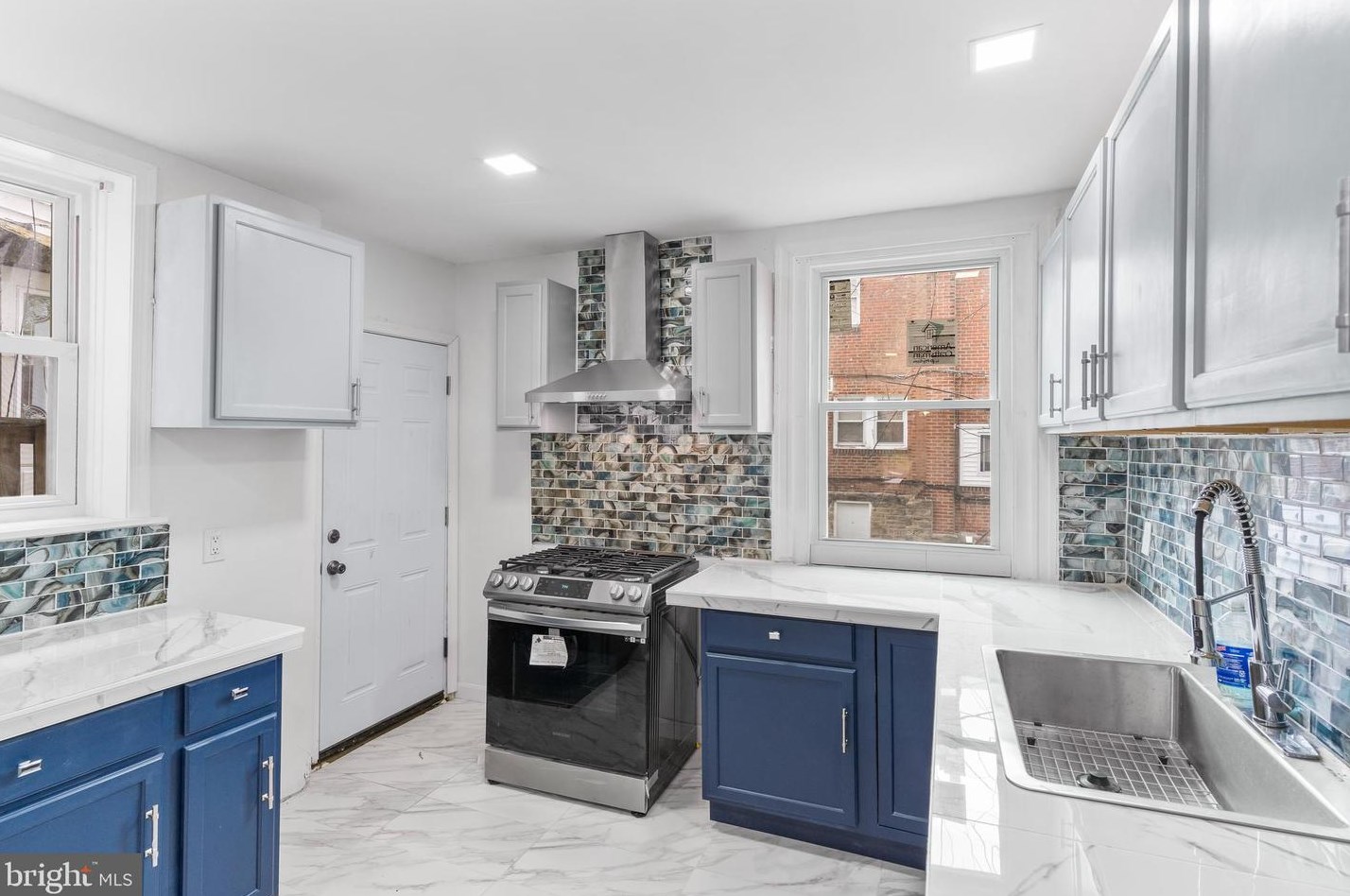 6026 Marvine St, Philadelphia PA  19141-3208 exterior