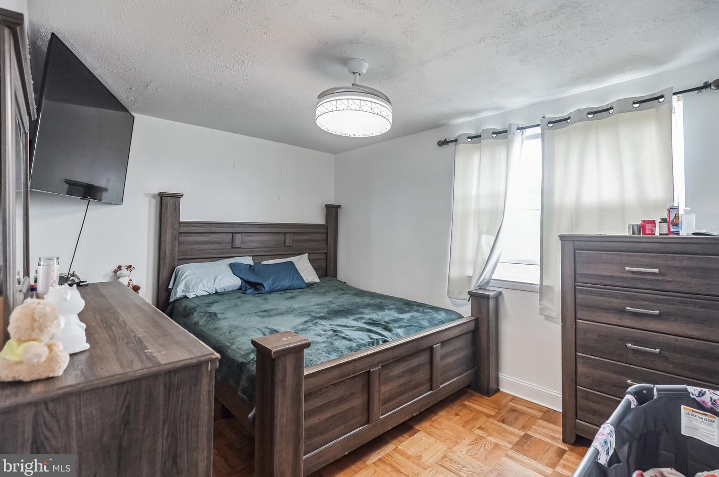 5910 Langdon St, Philadelphia PA  19149-3618 exterior