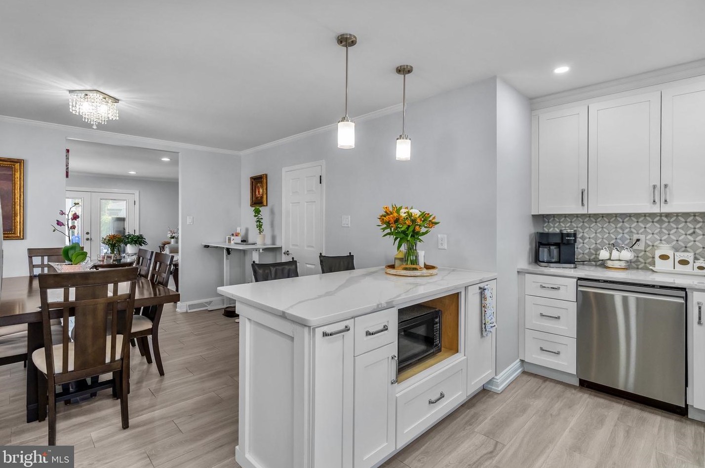 3470 Primrose Rd, Philadelphia PA 19114-2620 exterior