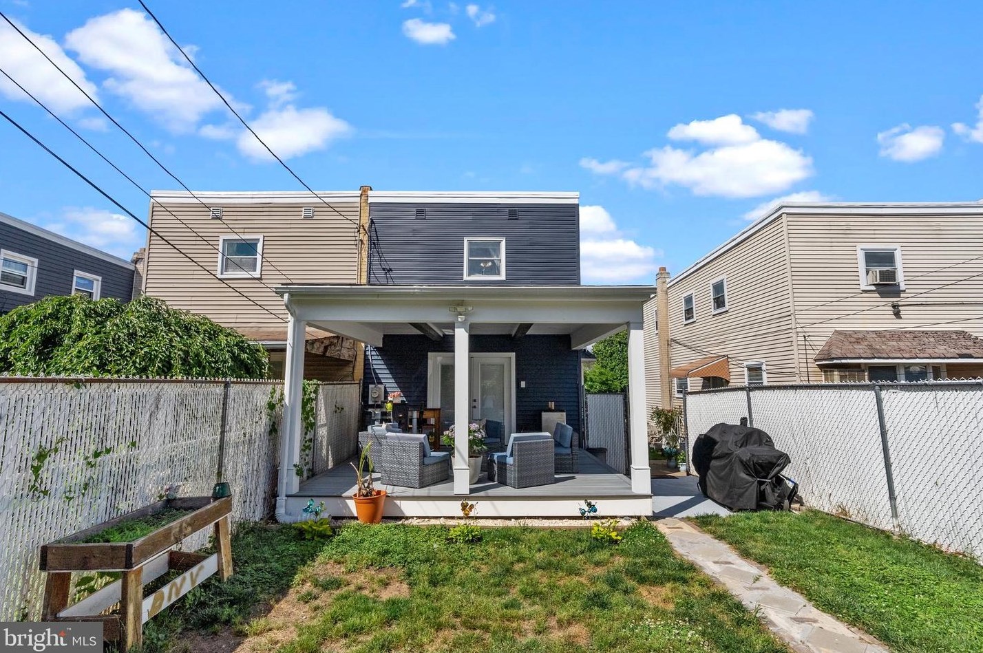 3470 Primrose Rd, Philadelphia PA 19114-2620 exterior