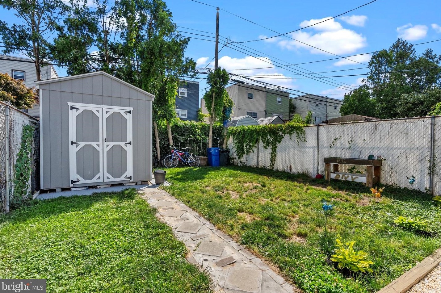 3470 Primrose Rd, Philadelphia PA 19114-2620 exterior