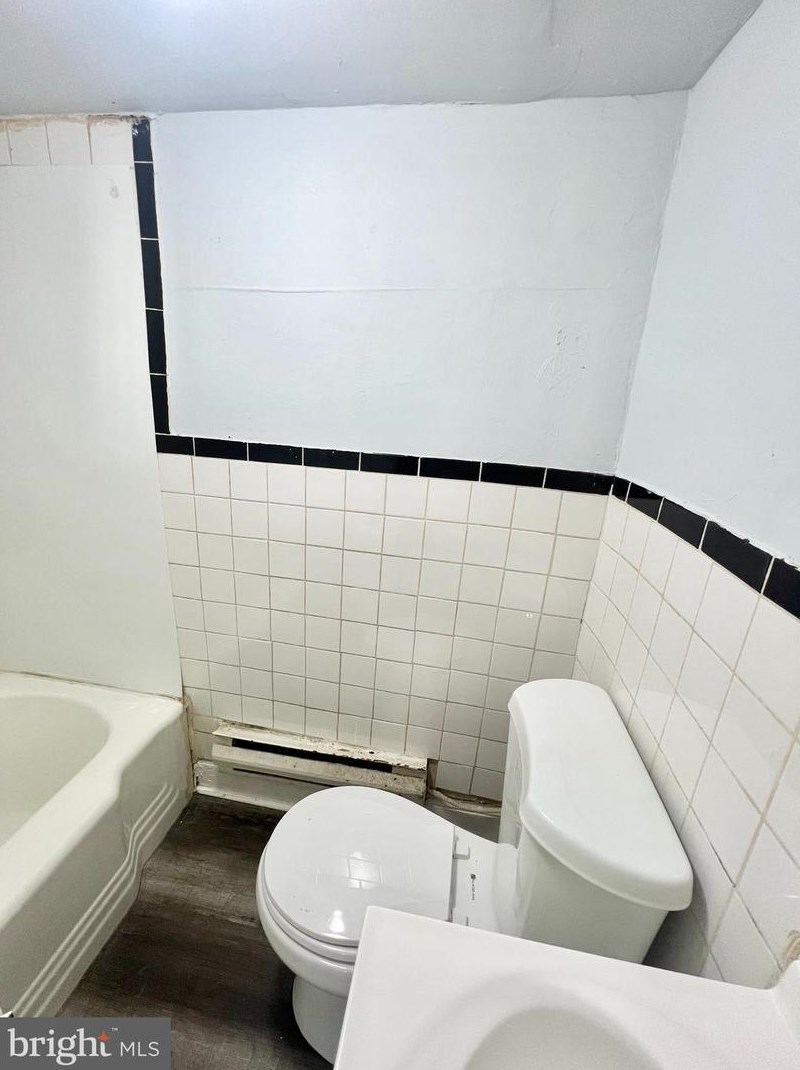 926 Tabor Rd, Philadelphia PA  19141-3014 exterior