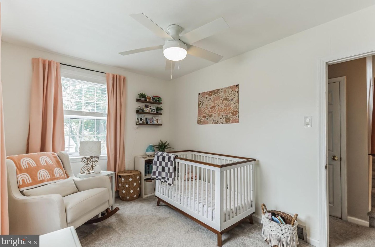 810 Scotia Rd, Philadelphia PA 19128-1231 exterior