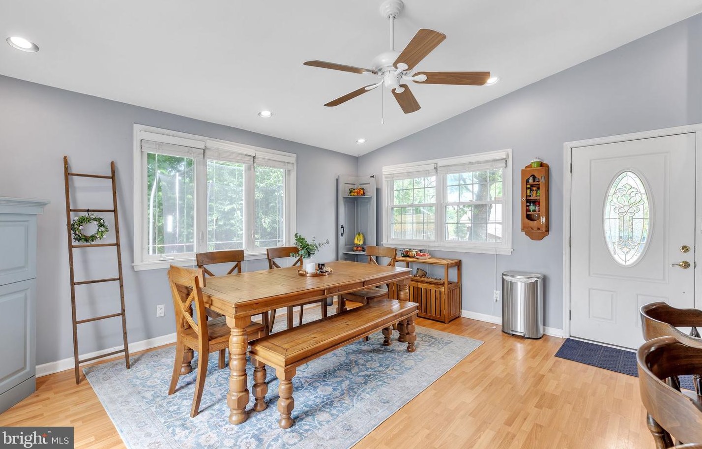 810 Scotia Rd, Philadelphia PA 19128-1231 exterior