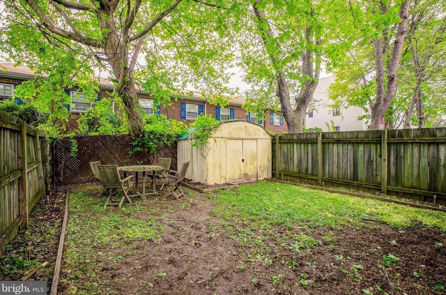 455 Delmar St, Philadelphia PA 19128-4502 exterior