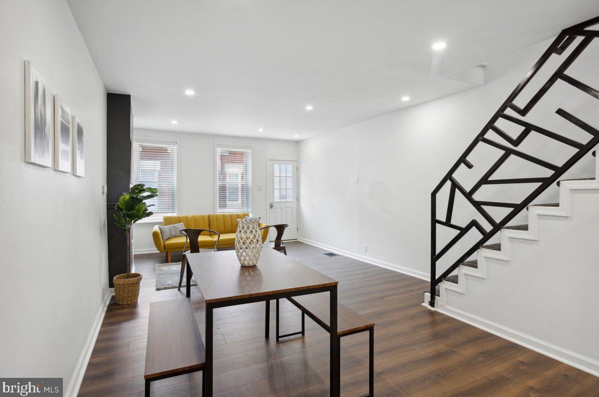 421 Tree St, Philadelphia PA  19148-5706 exterior