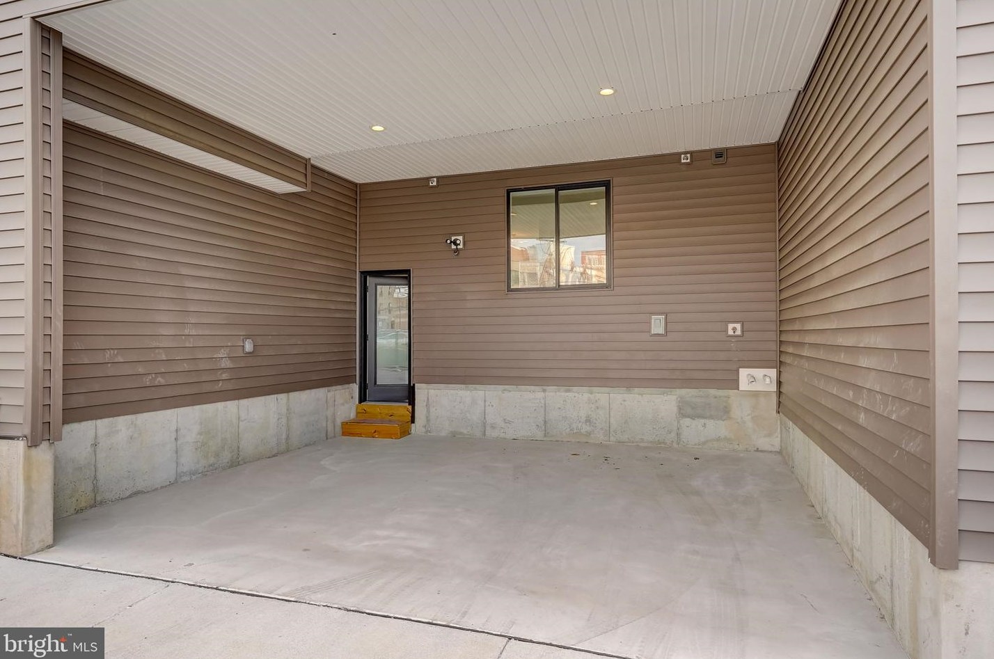 657 Park Ave, Philadelphia PA 19132-4511 exterior