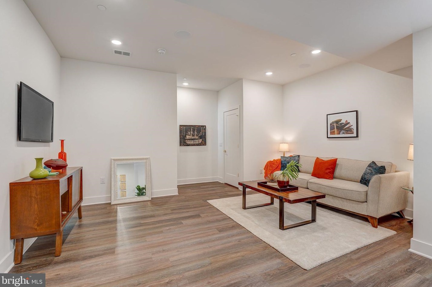 657 Park Ave, Philadelphia PA 19132-4511 exterior