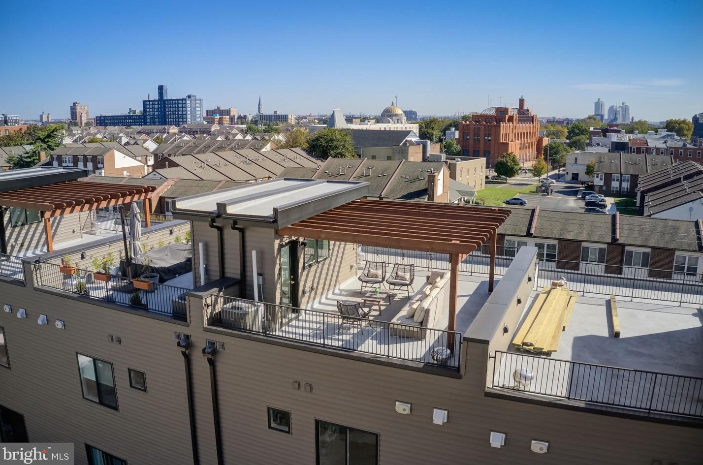 657 Park Ave, Philadelphia PA 19132-4511 exterior