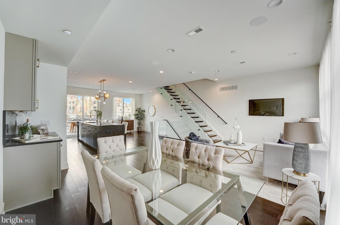 657 Park Ave, Philadelphia PA 19132-4511 exterior