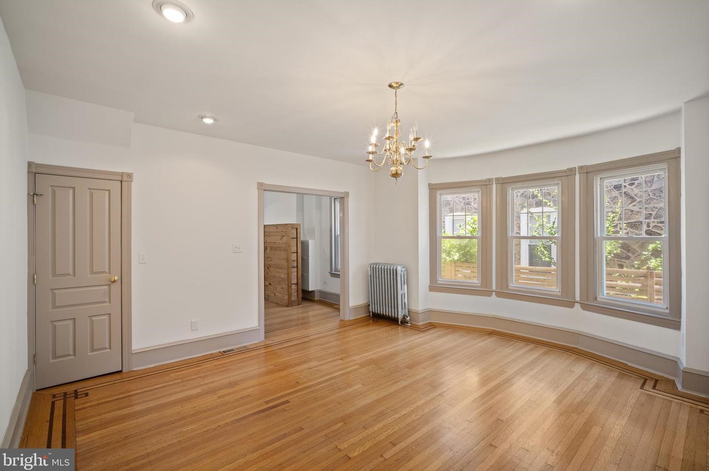 3564 Indian Queen Ln, Philadelphia PA  19129-1667 exterior