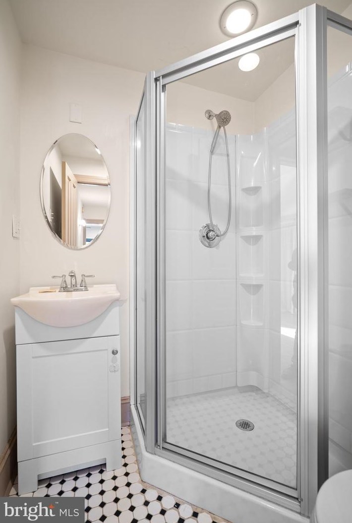 3564 Indian Queen Ln, Philadelphia PA  19129-1667 exterior