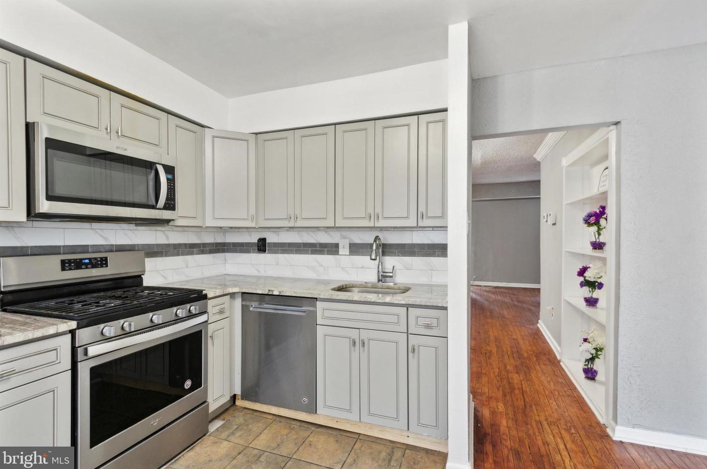 4704 Wallace Pl, Philadelphia PA 19139-2836 exterior