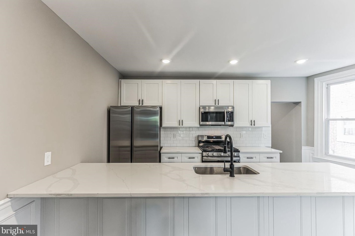 1531 Lindley Ave, Philadelphia PA  19141-1015 exterior