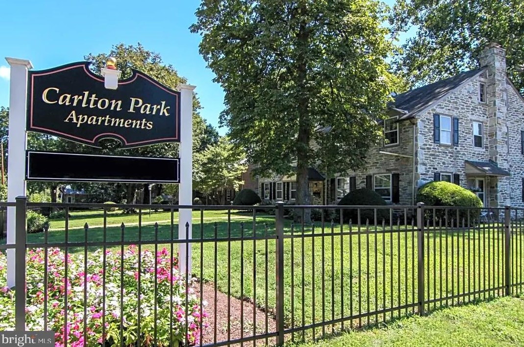 3601 Stokley St, Philadelphia PA 19129-1044 exterior