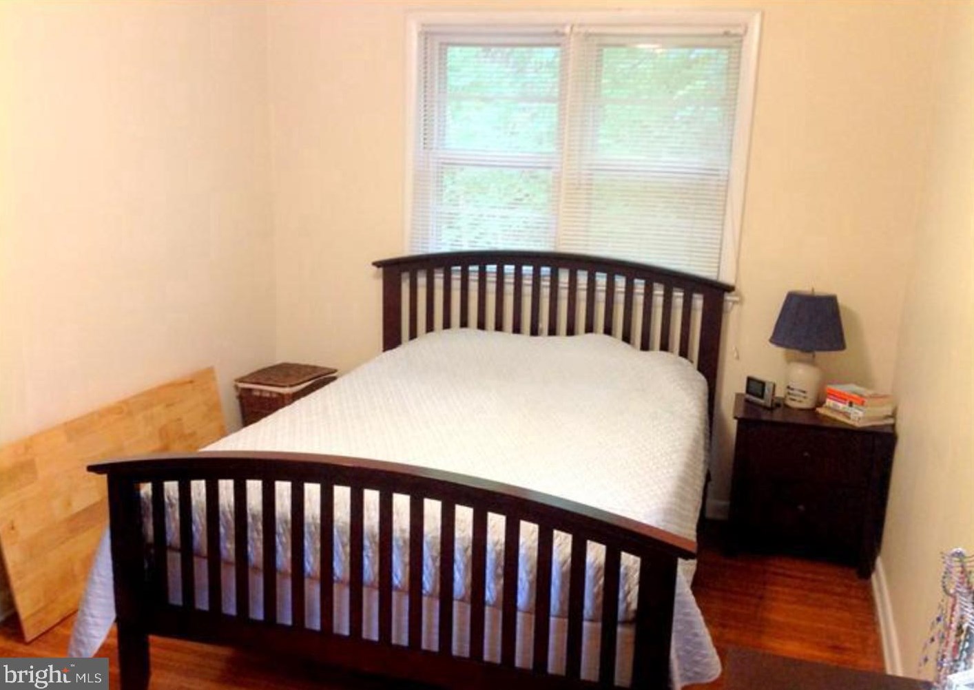 632 Grn Ln, Philadelphia PA  19128-2632 exterior