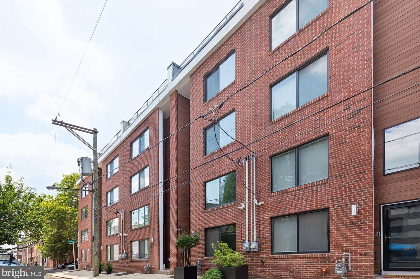 1506 Philip St, Philadelphia PA  19122-3315 exterior