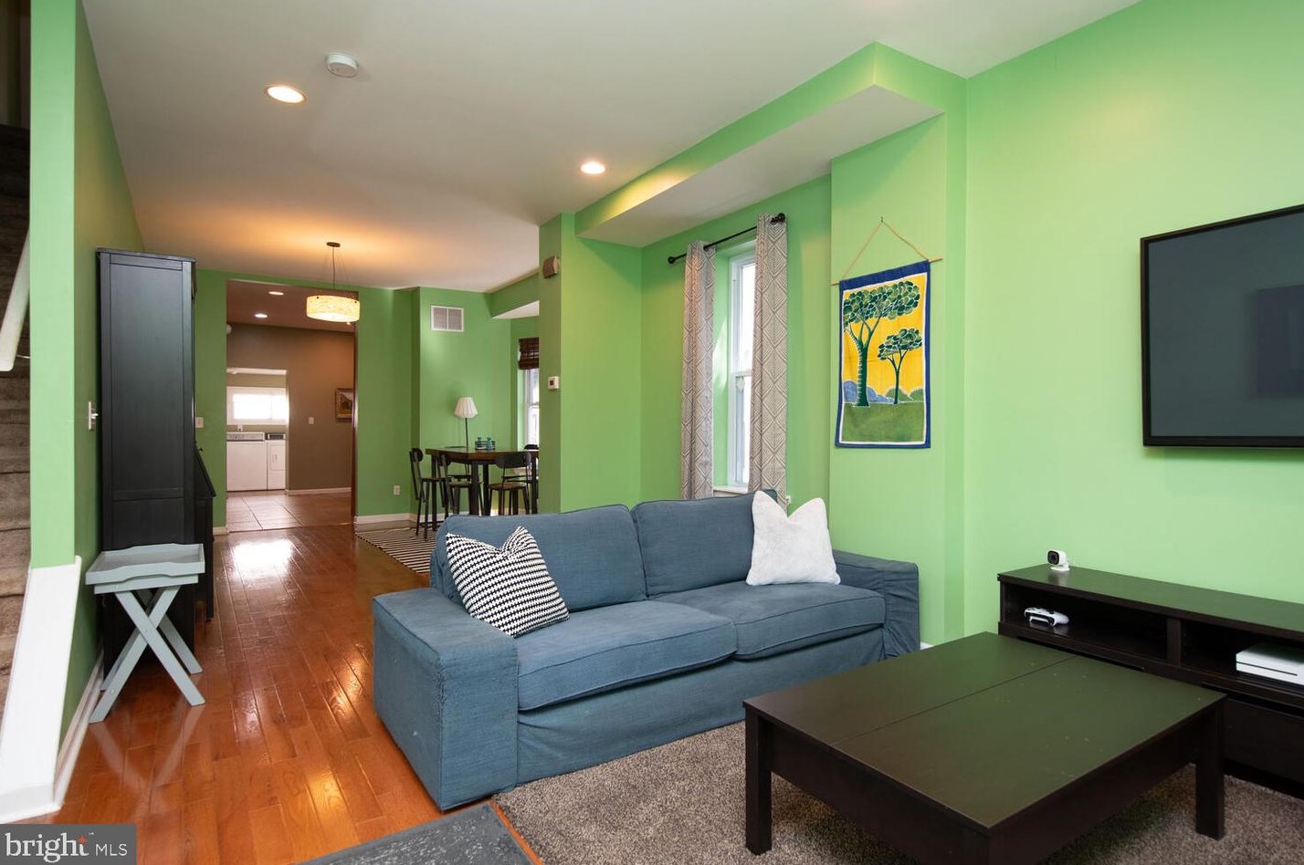 121 Washington Ln, Philadelphia PA 19144-1630 exterior