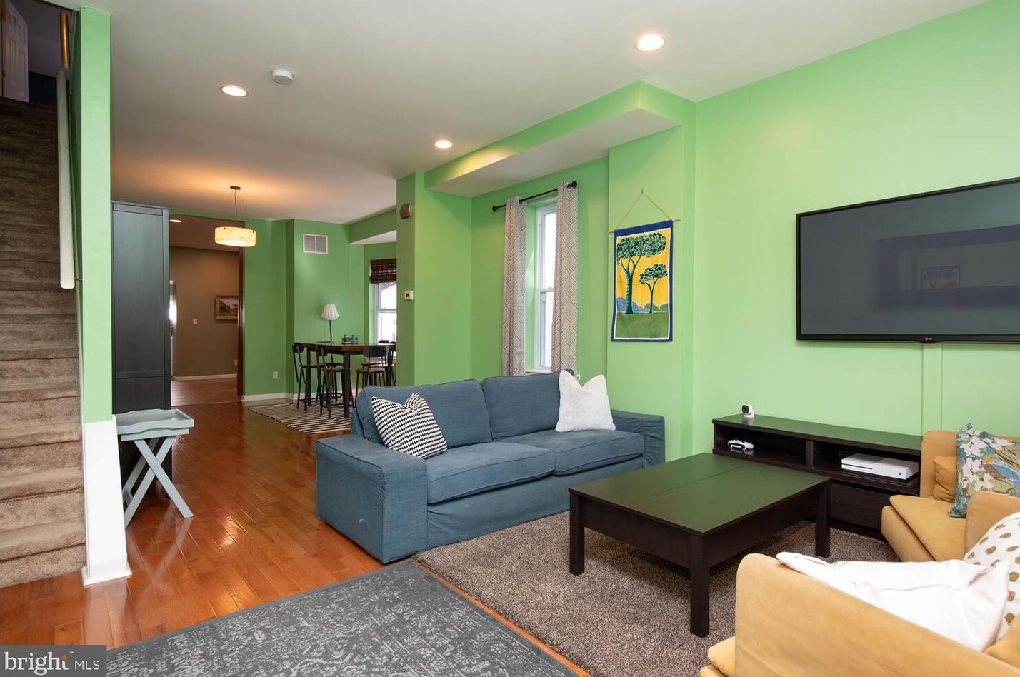 121 Washington Ln, Philadelphia PA 19144-1630 exterior