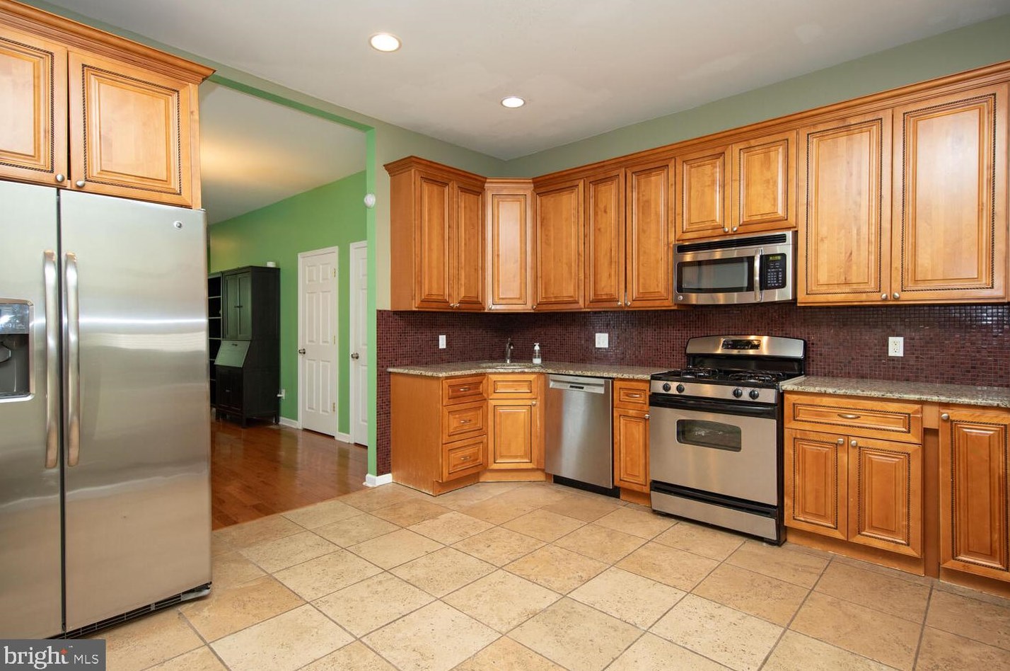 121 Washington Ln, Philadelphia PA 19144-1630 exterior