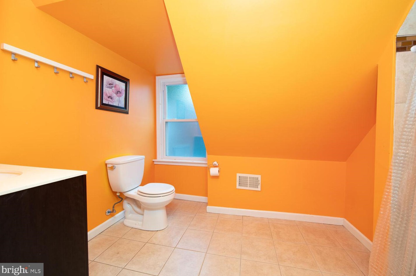 121 Washington Ln, Philadelphia PA 19144-1630 exterior