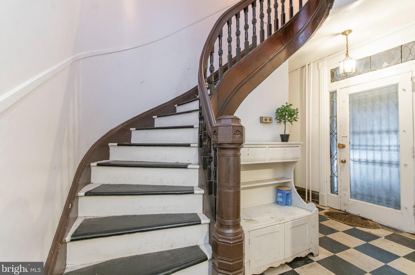 1817 Spruce St, Philadelphia PA  19103-5803 exterior