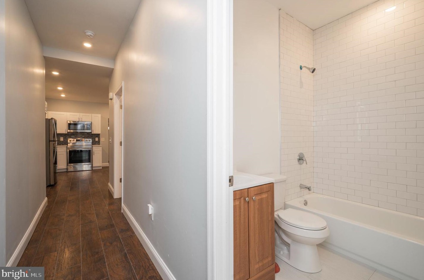 1135 Somerset St, Philadelphia PA 19133-1222 exterior