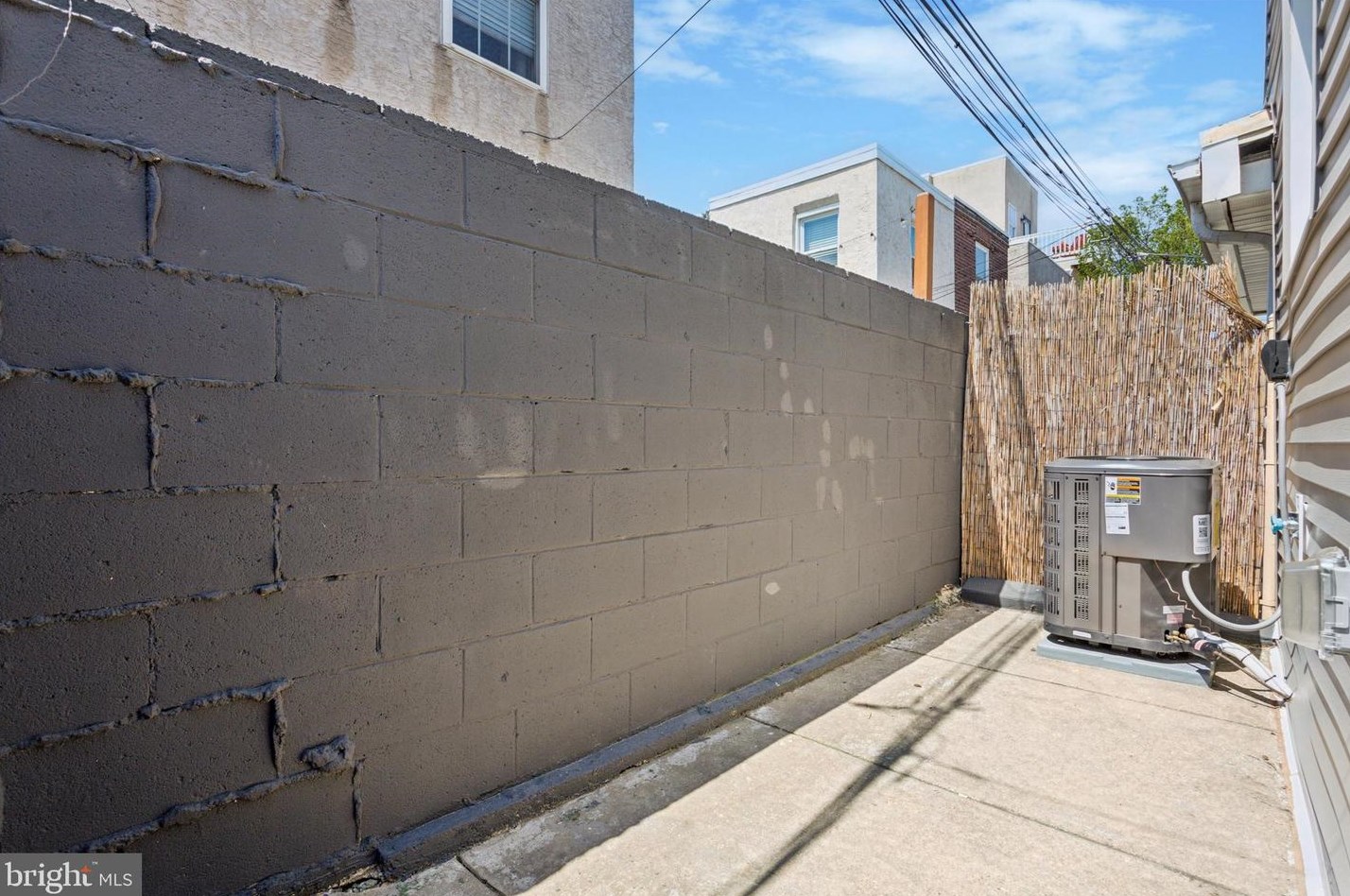 118 Sigel St, Philadelphia PA 19148-2122 exterior