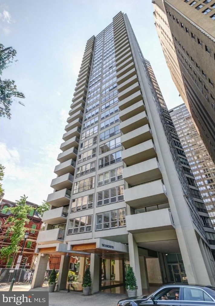 224 Rittenhouse Sq, Philadelphia PA  19103-2529 exterior