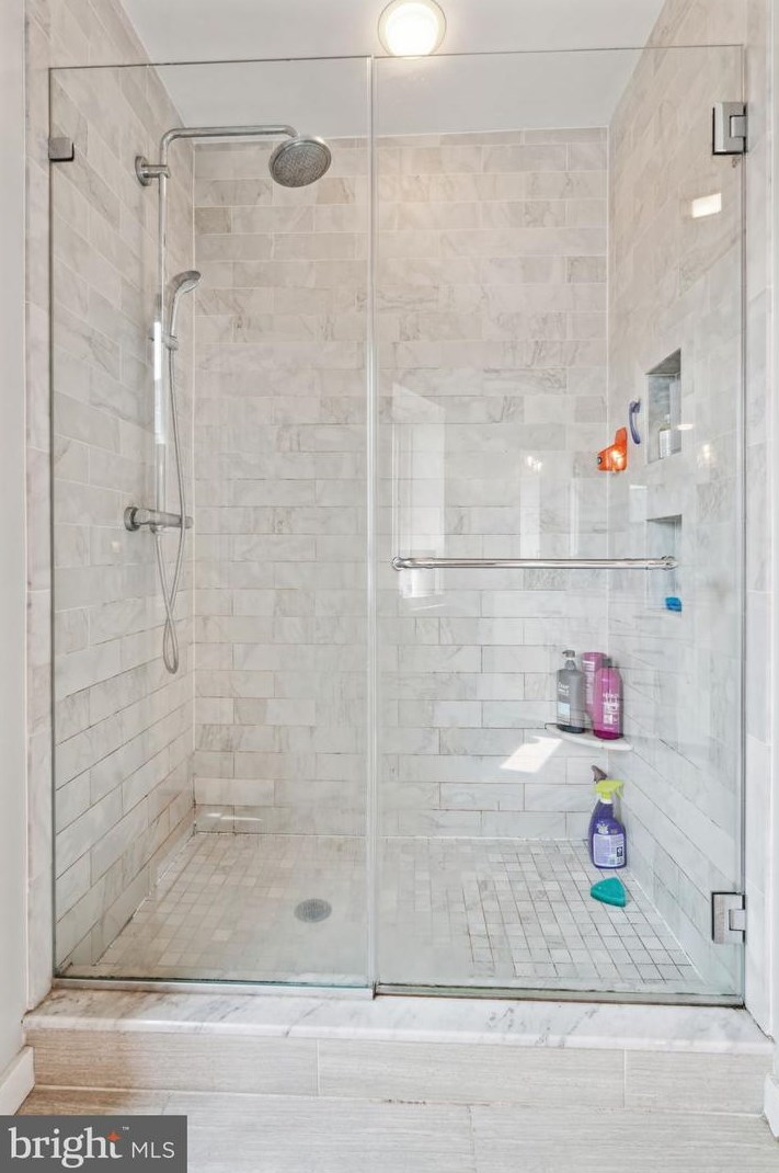 2911 Pennsylvania Ave, Philadelphia PA 19130-1107 exterior