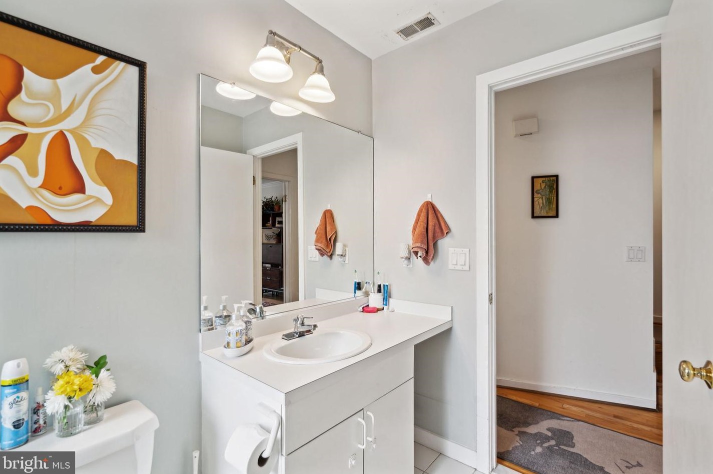 2911 Pennsylvania Ave, Philadelphia PA 19130-1107 exterior