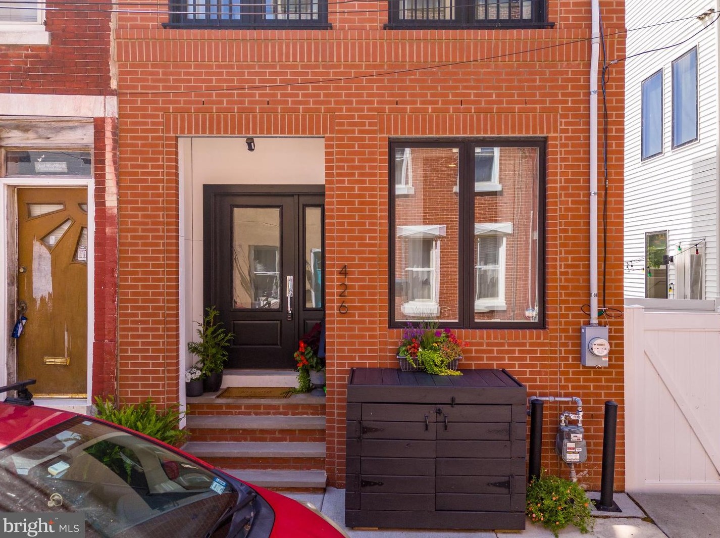 426 Miller St, Philadelphia PA  19125-2615 exterior