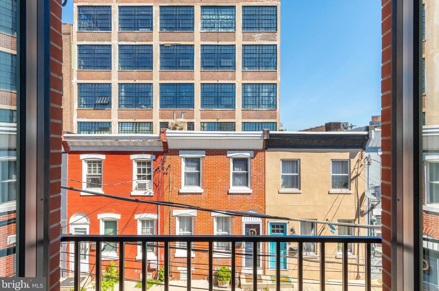 426 Miller St, Philadelphia PA  19125-2615 exterior