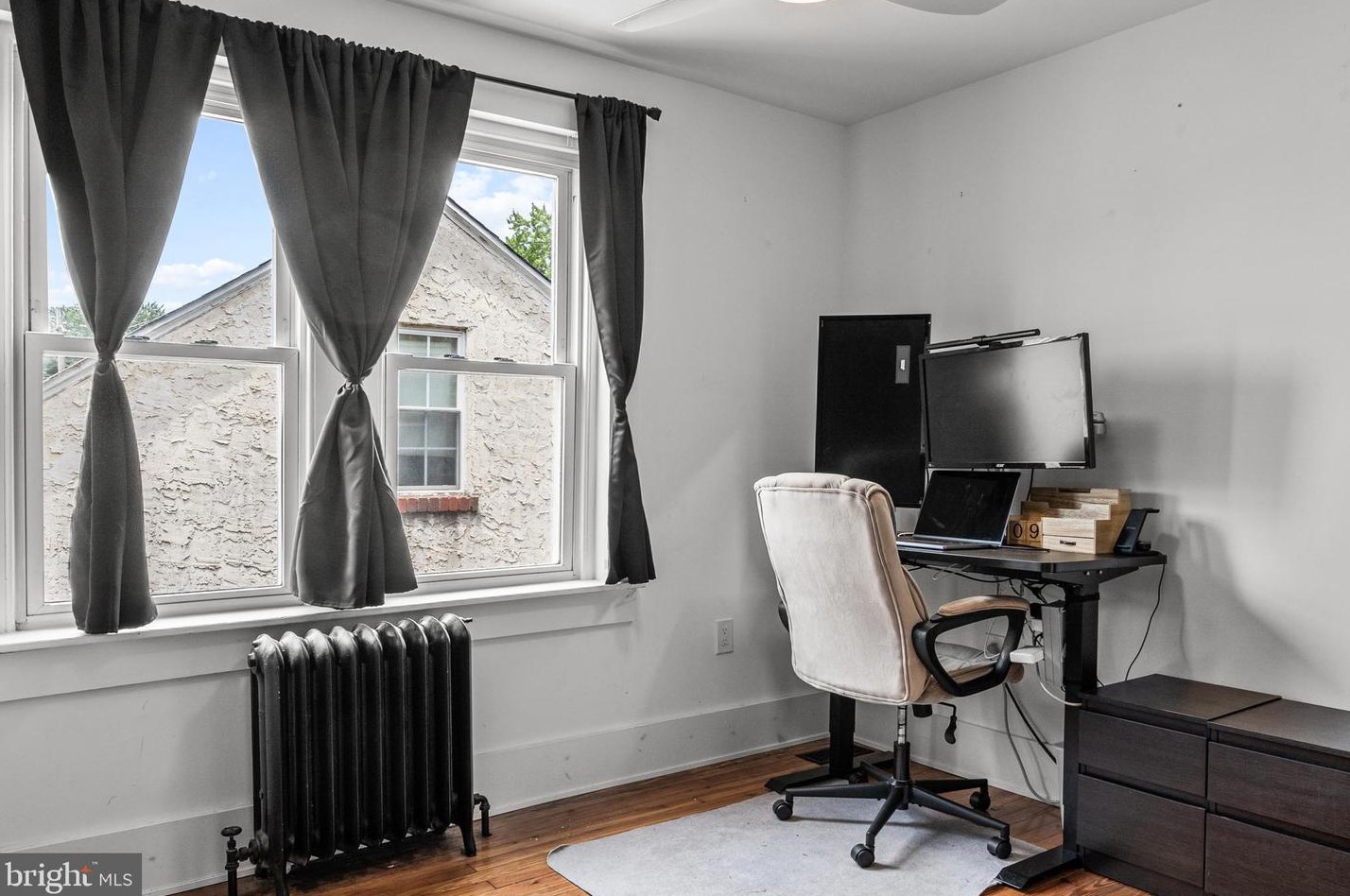 619 Shawmont Ave, Philadelphia PA 19128-3124 exterior