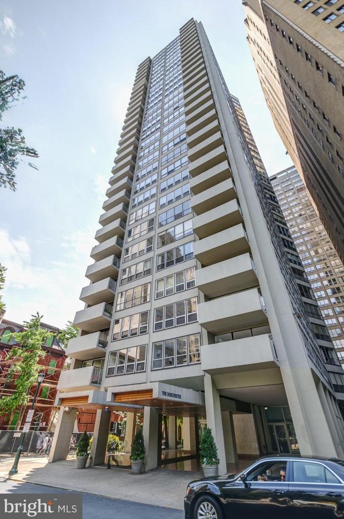 224 Rittenhouse Sq, Philadelphia PA  19103-2529 exterior