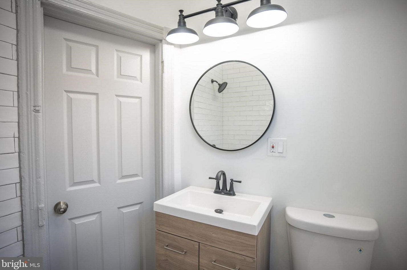 2915 Wilder St, Philadelphia PA  19146-3525 exterior