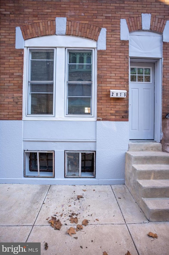 2915 Wilder St, Philadelphia PA  19146-3525 exterior