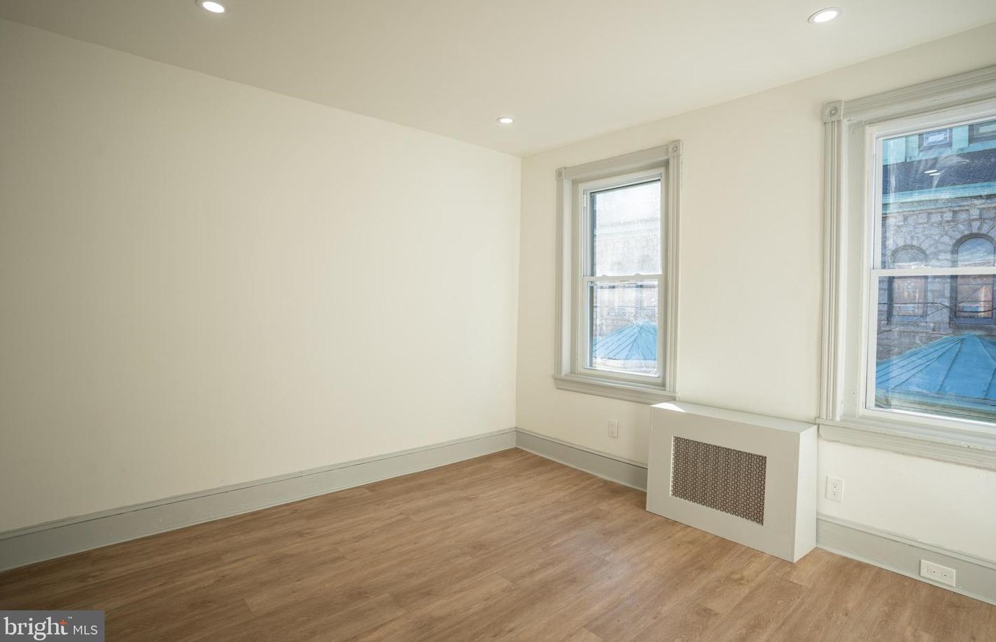 2915 Wilder St, Philadelphia PA  19146-3525 exterior