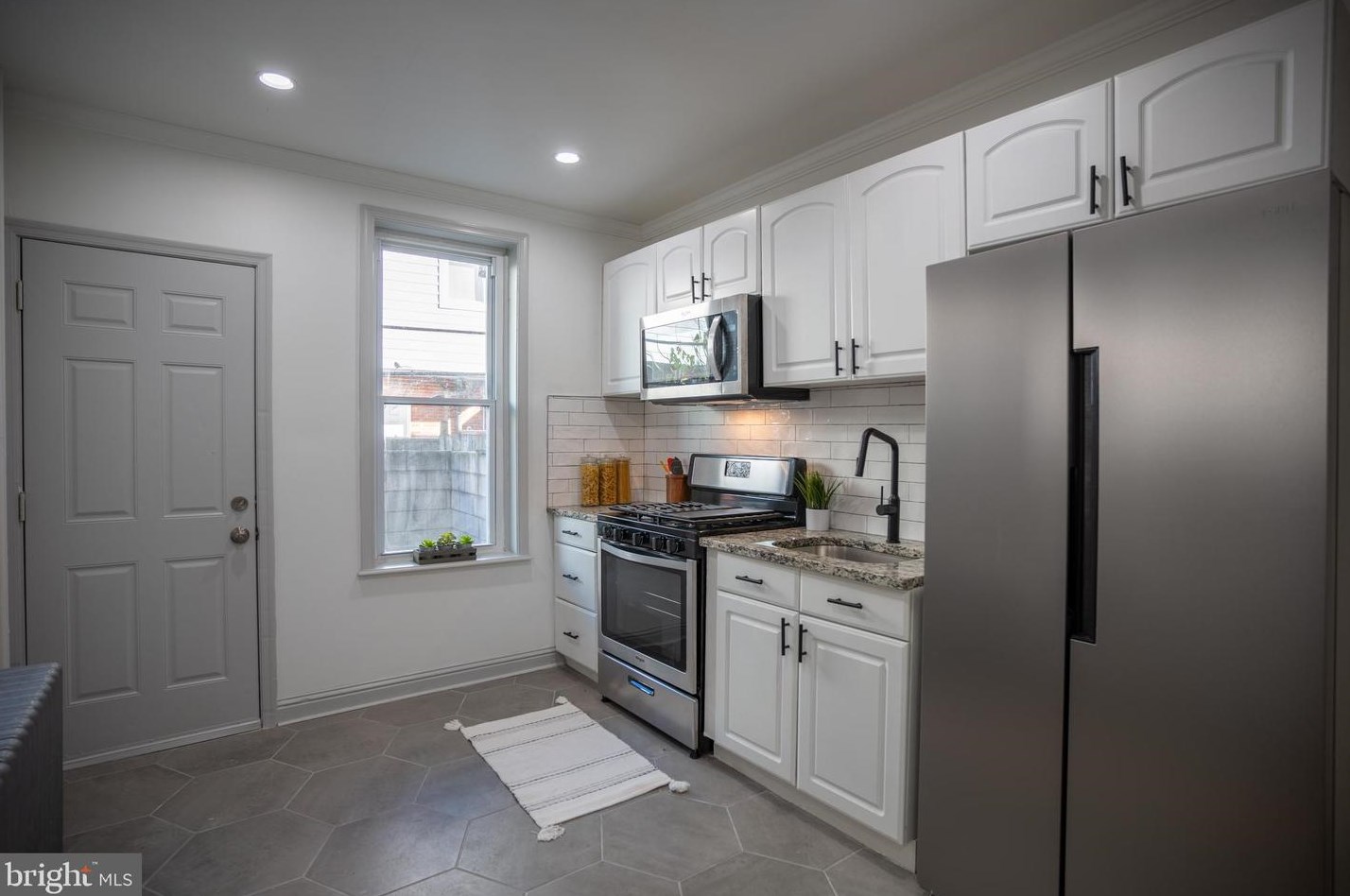 2915 Wilder St, Philadelphia PA  19146-3525 exterior