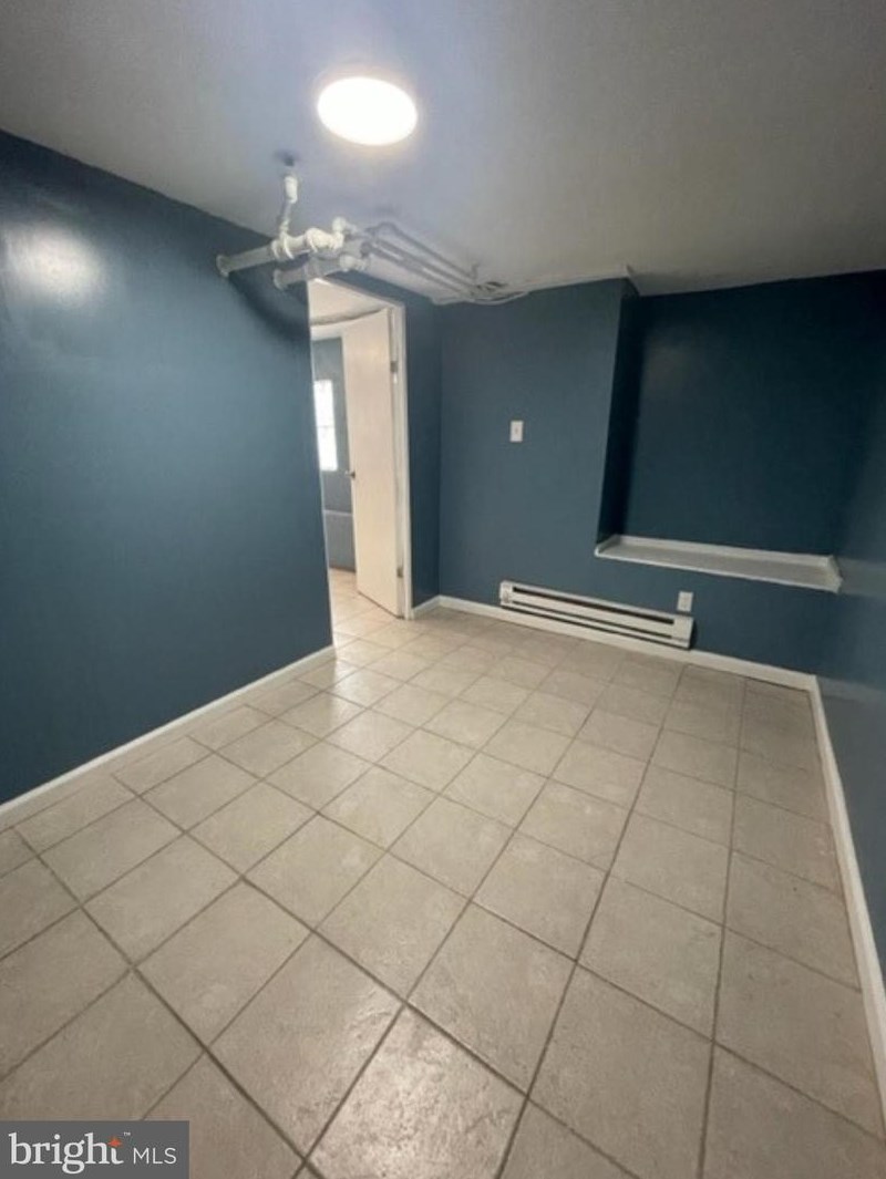 6156 Walker St, Philadelphia PA  19135-3526 exterior