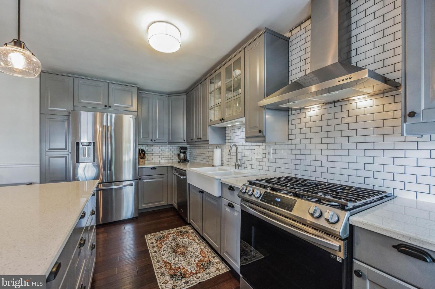 226 Rector St, Philadelphia PA  19128-5035 exterior