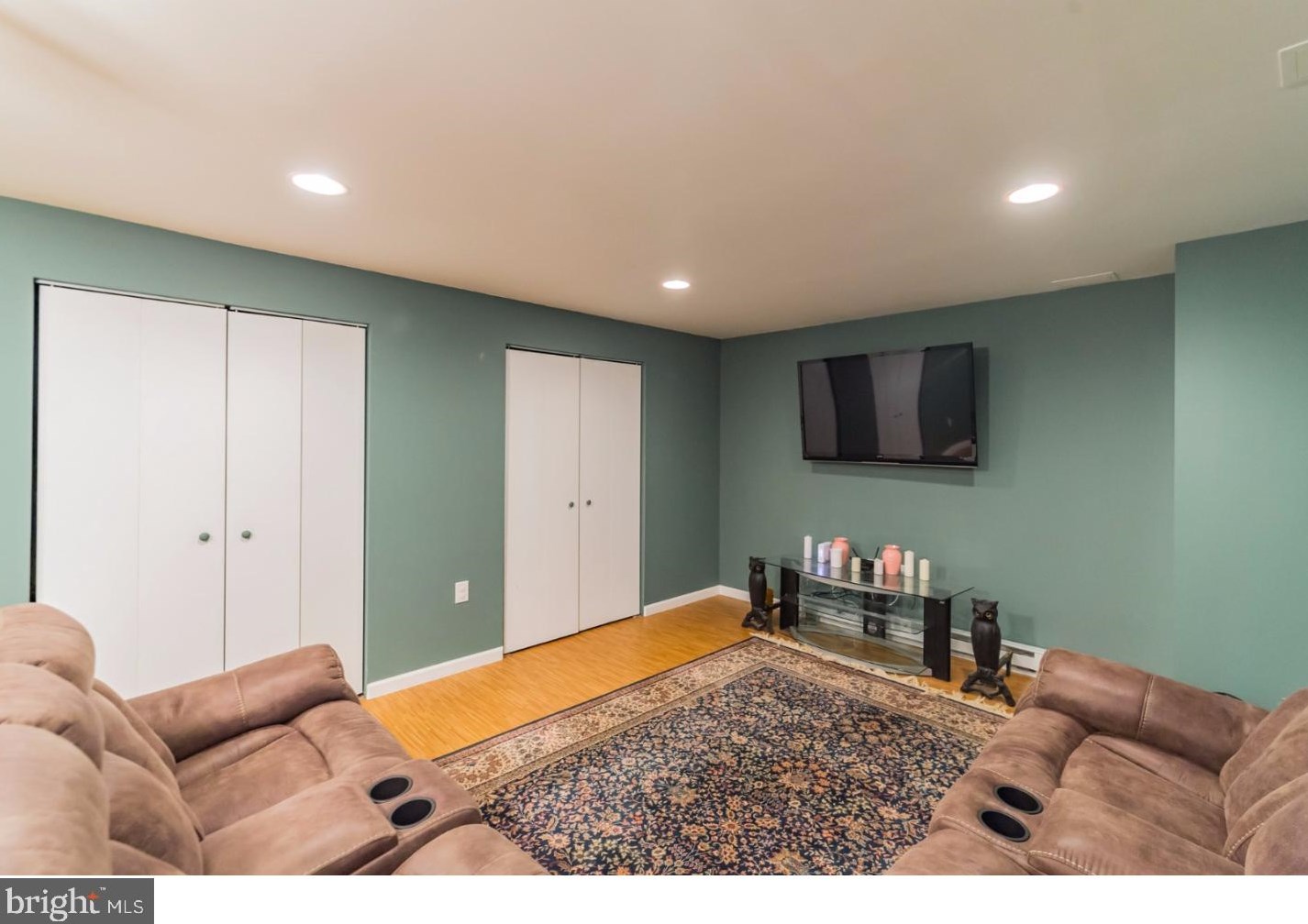 3335 Wiehle St, Philadelphia PA  19129-1751 exterior