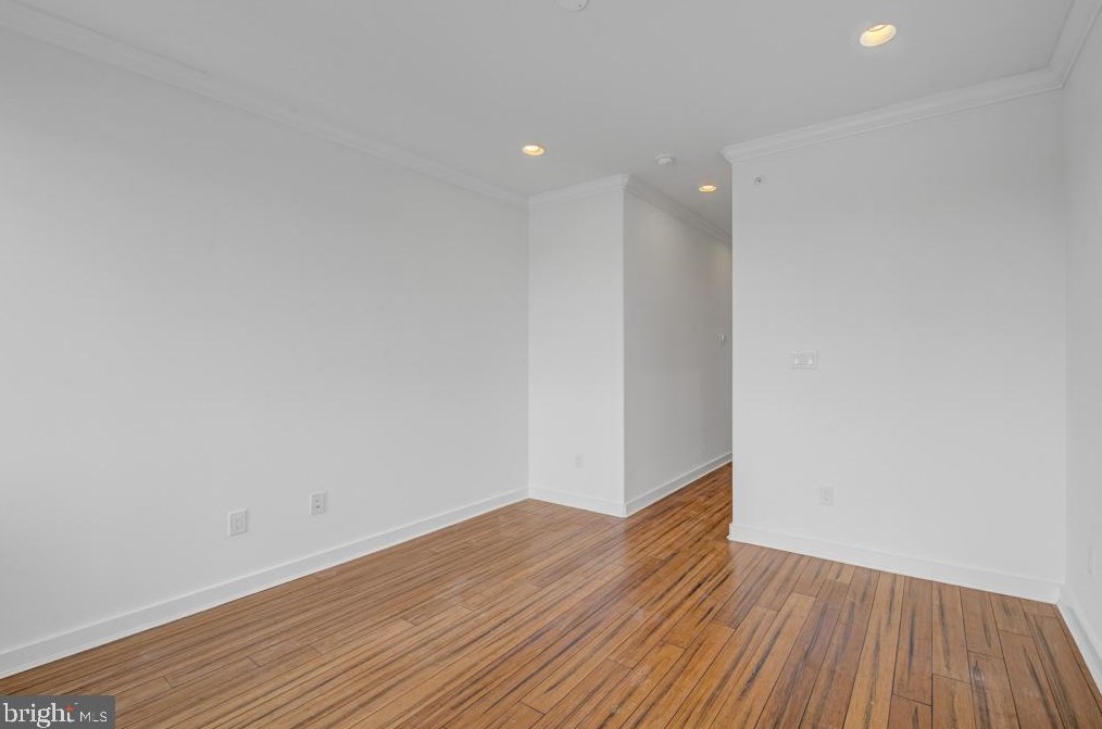 2049 Sigel St, Philadelphia PA 19145-2127 exterior