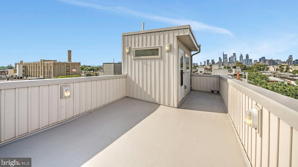 2049 Sigel St, Philadelphia PA 19145-2127 exterior