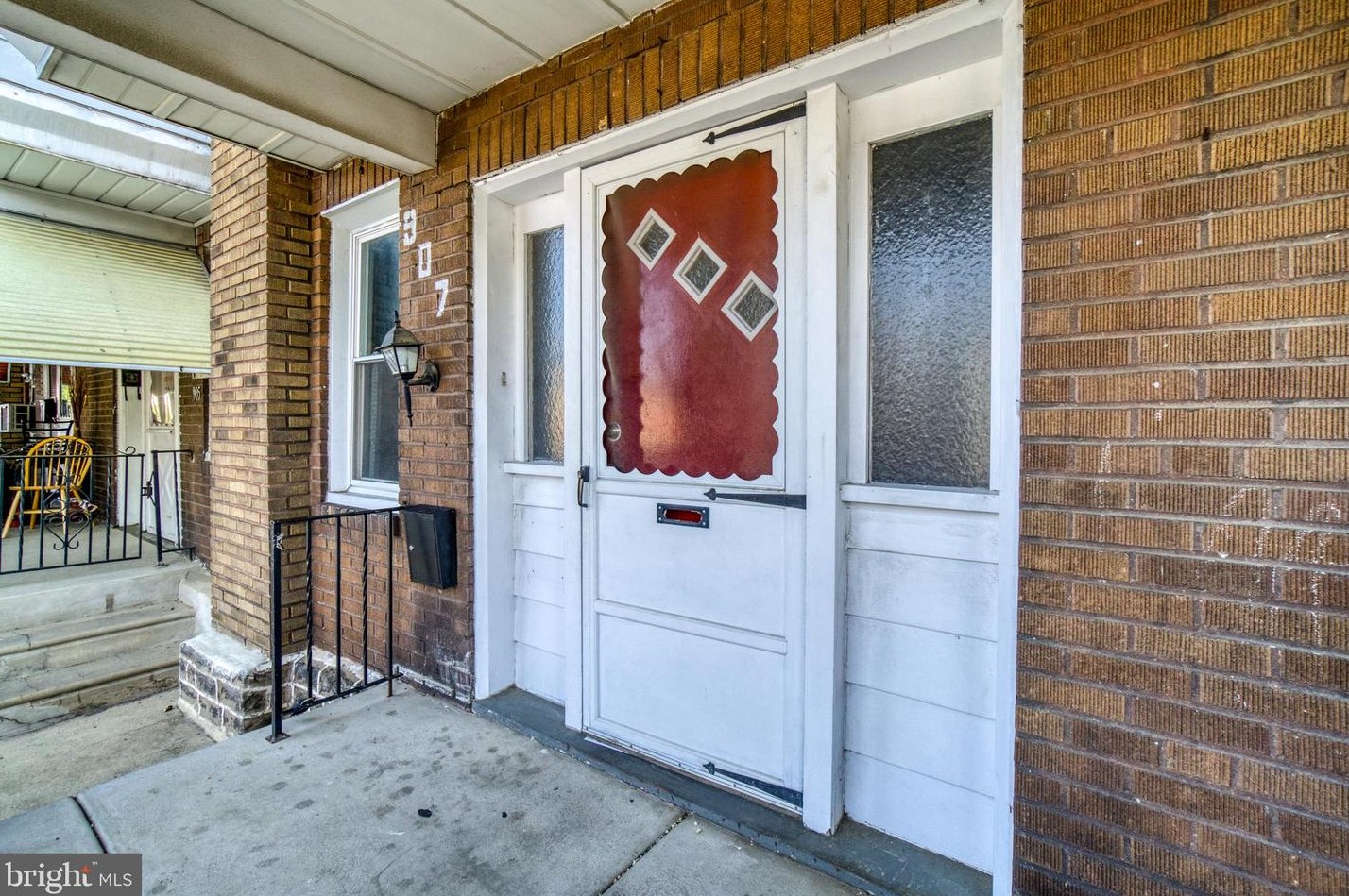 907 Sanger St, Philadelphia PA  19124-1033 exterior