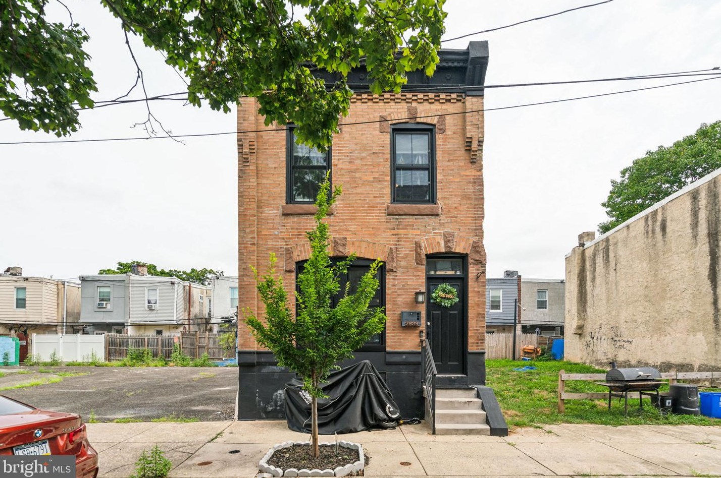 2639 Wilder St, Philadelphia PA  19146-4420 exterior
