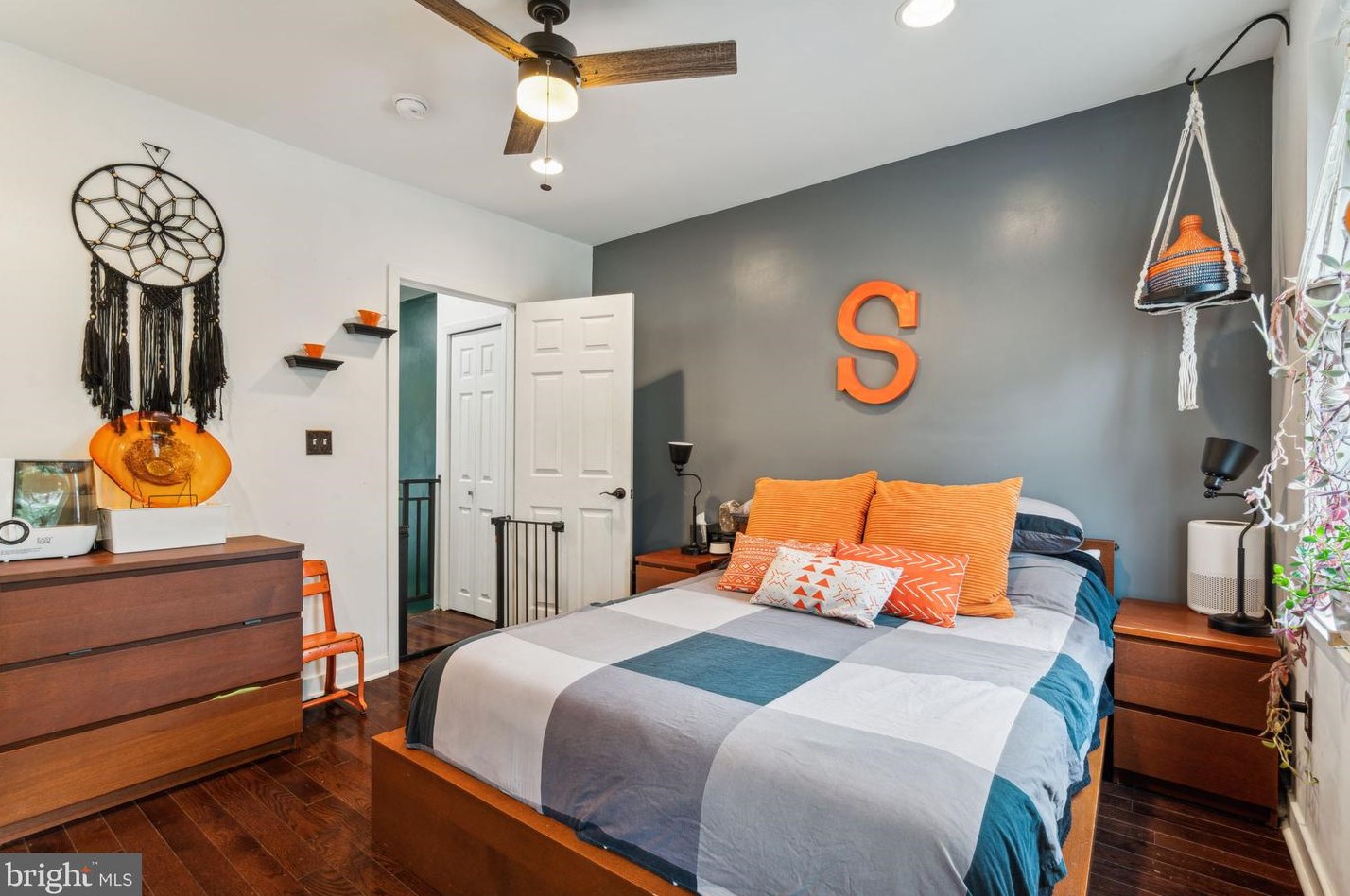 2639 Wilder St, Philadelphia PA  19146-4420 exterior