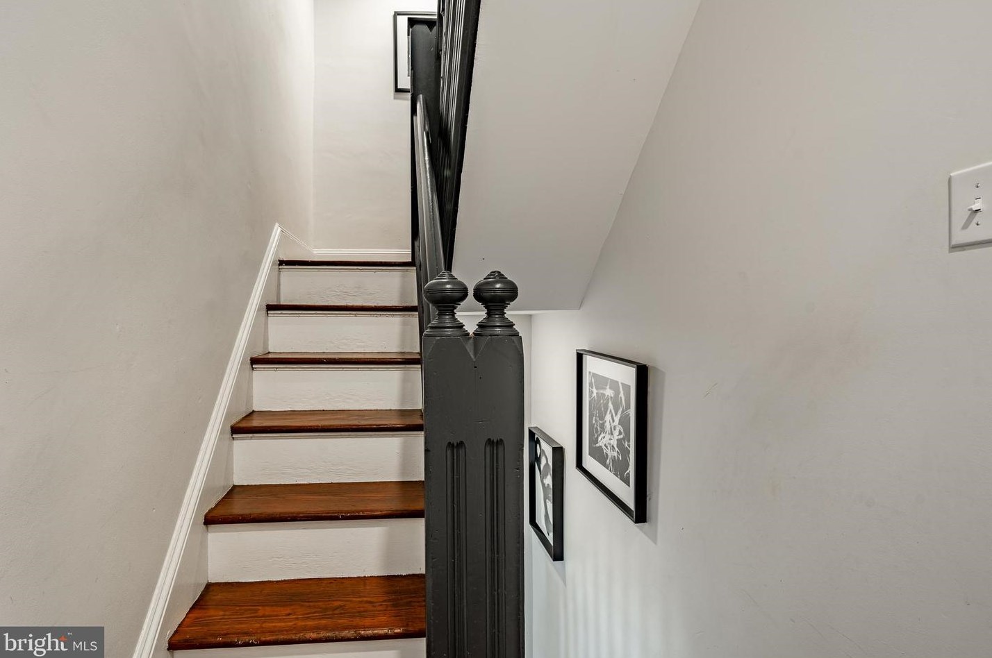 227 Wendover St, Philadelphia PA  19128-5041 exterior