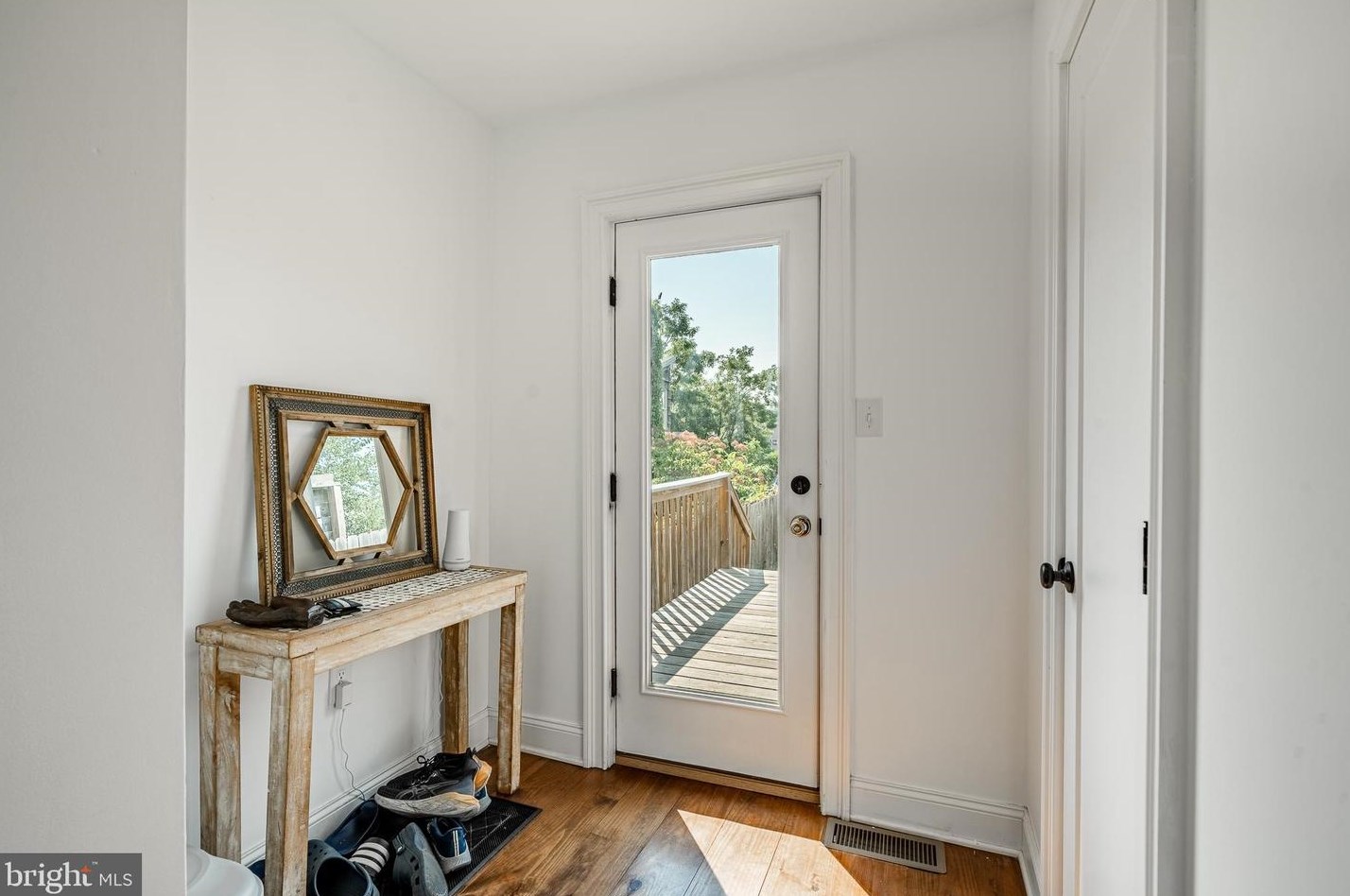 227 Wendover St, Philadelphia PA  19128-5041 exterior